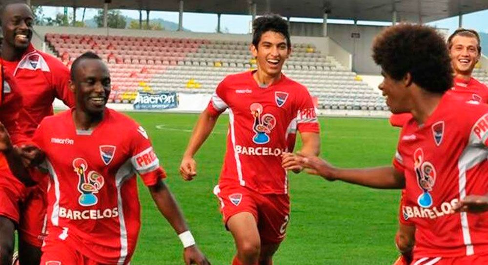 Jonathan Rubio celebra uun gol con el Gil Vicente.